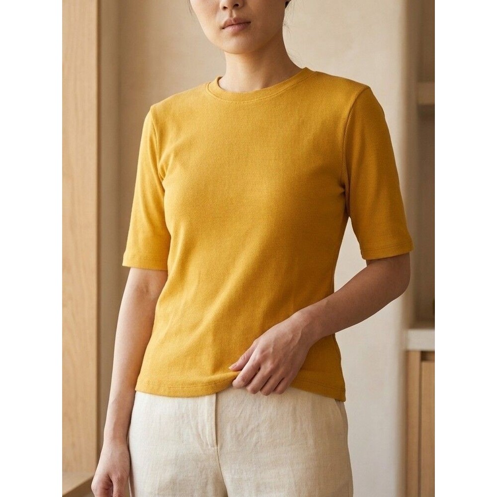 Women’s Short Sleeve Crewneck Top in Mustard Yellow